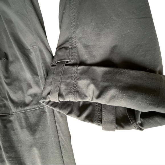 COLUMBIA - Dark gray, active fit, water repellant, adjustable pant legs, size 16 - Picture 5 of 13